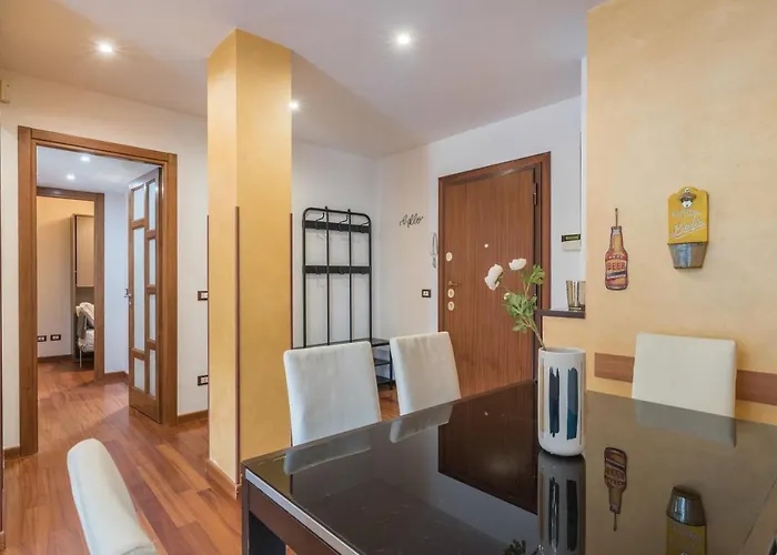 Bright 2 Bedroom And Balcony Апартаменты