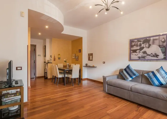 Апартаменты Bright 2 Bedroom And Balcony *