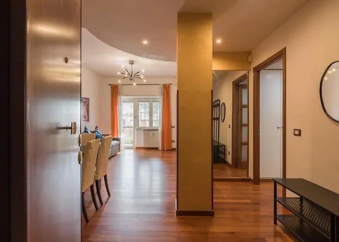 Bright 2 Bedroom And Balcony Апартаменты *